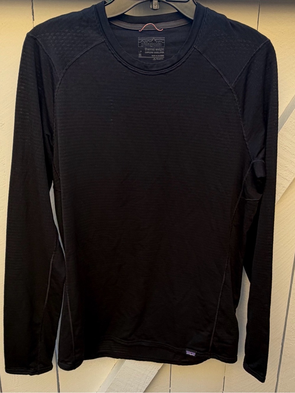 Patagonia Men's Long-Sleeve Black Base Layer Crew size M